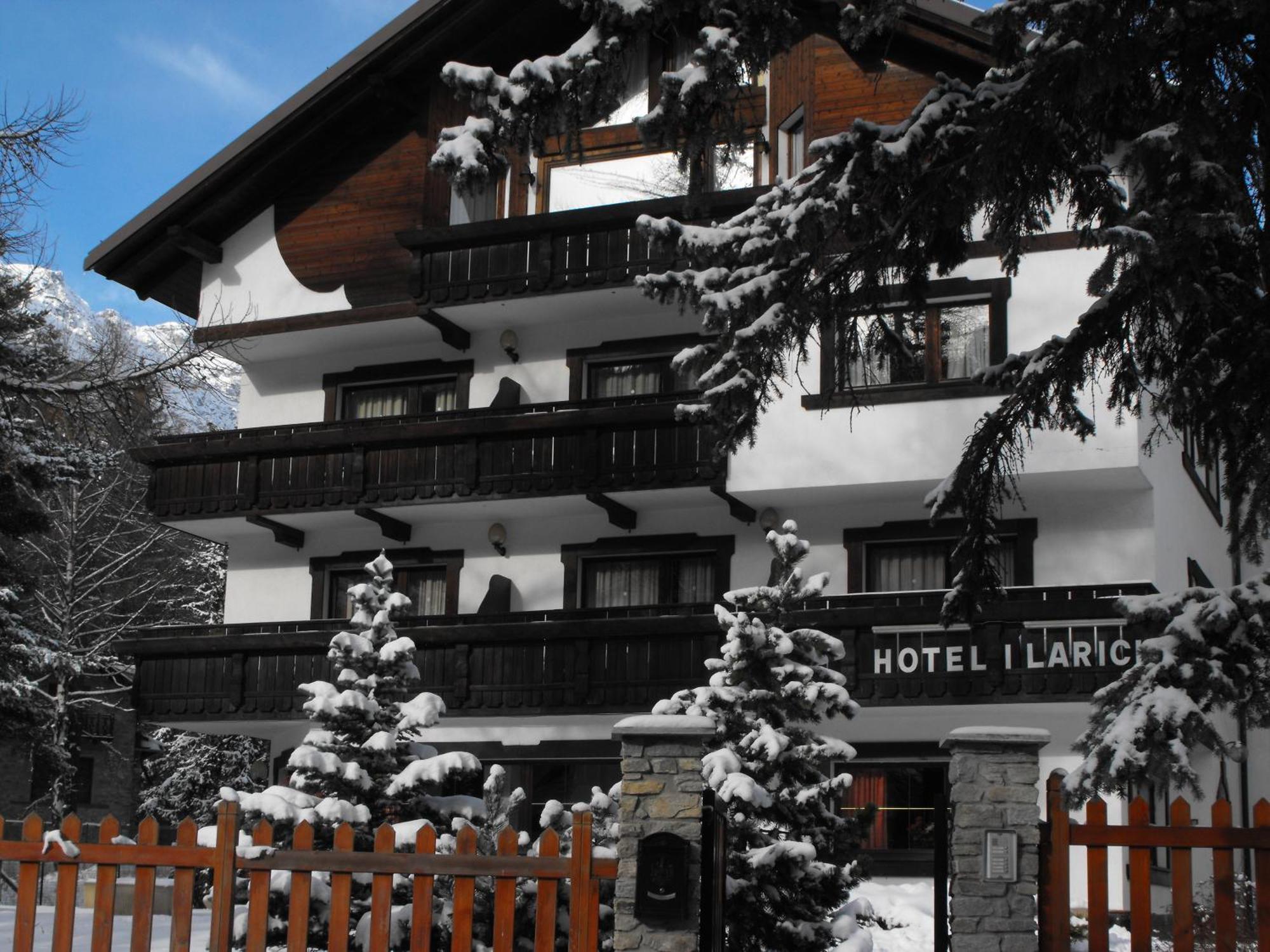 Hotel I Larici Bardonecchia Bagian luar foto