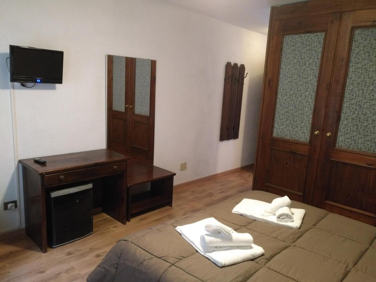 Hotel I Larici Bardonecchia Bagian luar foto