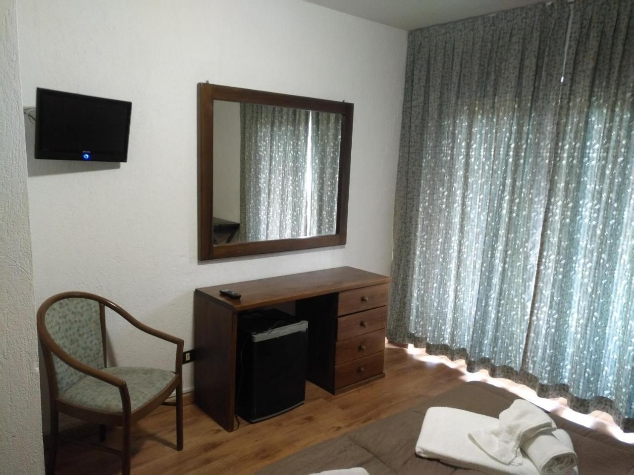 Hotel I Larici Bardonecchia Bagian luar foto